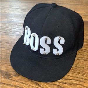 📌BOSS Black Acrylic Raised Letters  Snap Back